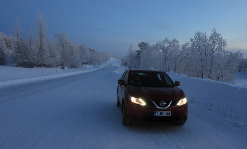 Unser Mietwagen: Ein roter Nissan Qashqai