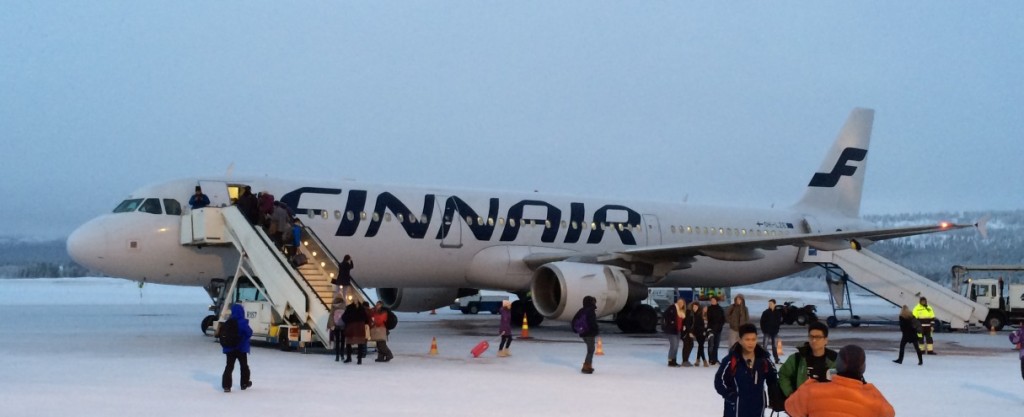 Die Finnair Maschine ist bereit zum Einsteigen. 